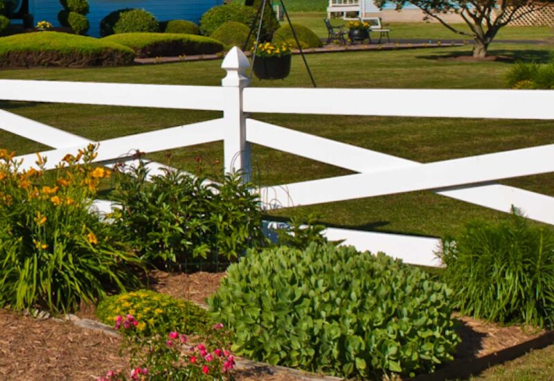 4-Rail Crossbuck White 4-Rail Crossbuck with Gothic Caps