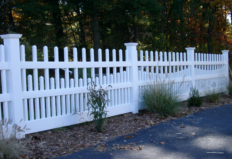 Fenwick White Fenwick with 2" x 6" Bottom Rail