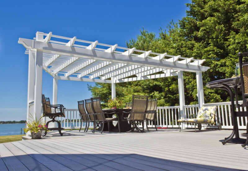 Wesport White Westport with Square Columns