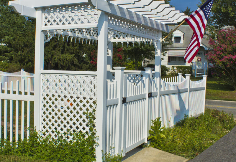 Custom Arbor White Custom Arbor with Traditional Lattice