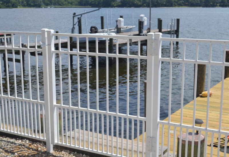 Bay Breeze White Bay Breeze Puppy Picket Flush Bottom