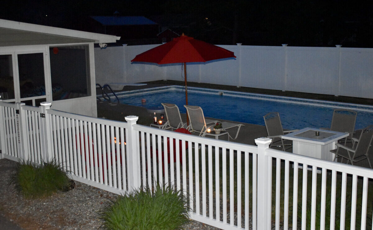White Patuxent with Custom T-Rail Top Rail & Cape May Solar Caps