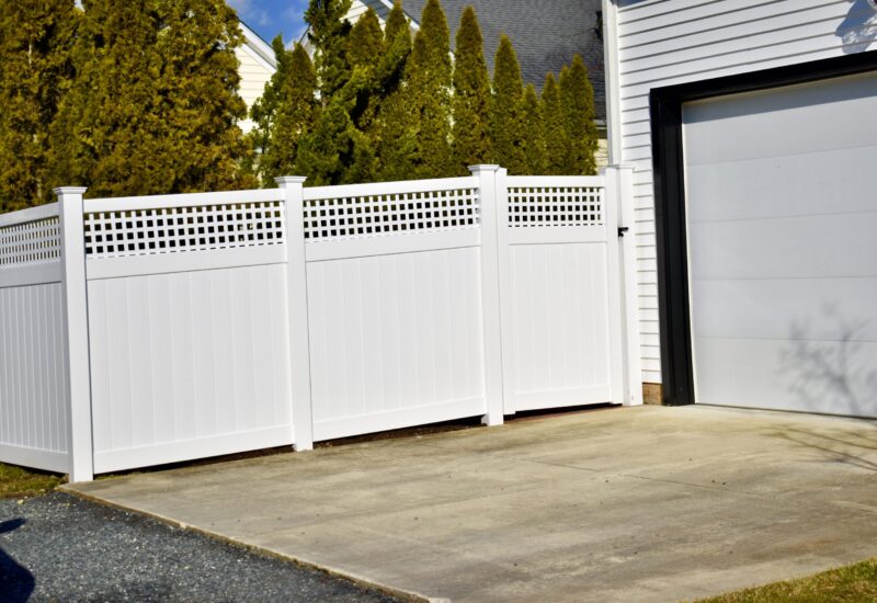 Arundel White Arundel with Deco Rails