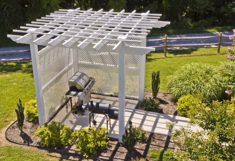 Fairfield White Fairfield with side panels of Privacy Lattice