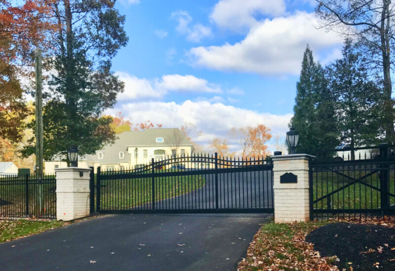 Custom Sailwind Sailwind Custom Cantilever Estate Gate with Quad Finials & Rings